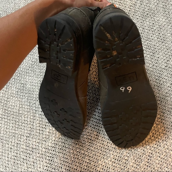 UGG Women's Aureo Ii Ankle Boot - Picture 5 of 7